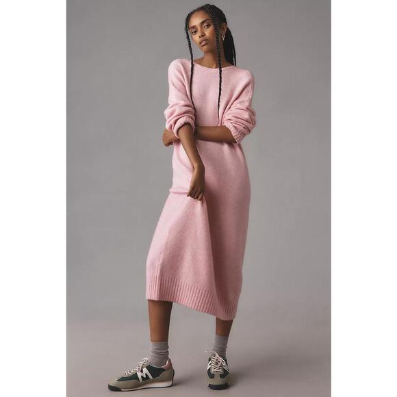 Anthropologie Dresses & Skirts - Anthropologie Karigan Sweater Midi Dress: V-Back Edition - Large